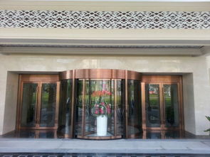 豪華旋轉(zhuǎn)門(mén) 兩翼旋轉(zhuǎn)與博斯邁自動(dòng)門(mén)的現(xiàn)代融合